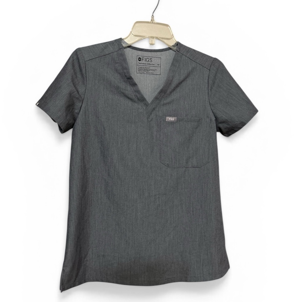 Figs scrubs graphite gray top size XS